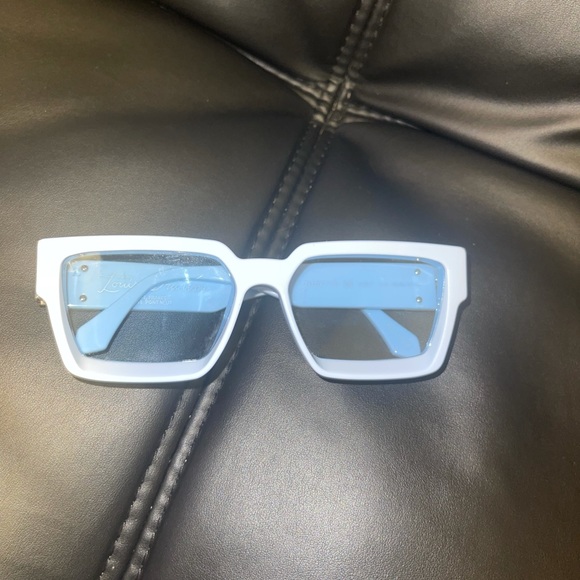 100% authentic LV millionaire shades , MISSING OG DUSTBAG AND BOX HAVE REP ! - Picture 3 of 5